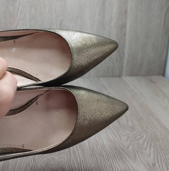 Louise et Cie Seville Metallic Bronze Gold Leather Pointed Pumps Heels Size 7 - Picture 6 of 8